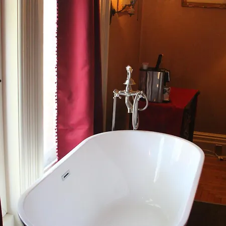 Henderson Castle Inn Kalamazoo Room photo