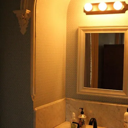 Henderson Castle Inn Kalamazoo Room photo